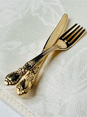 Vintage Gold Tone Miniature Fork & Knife Flatware Brooch
